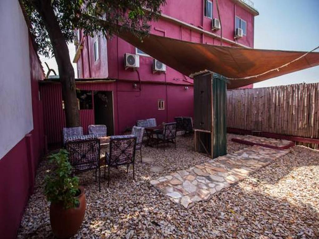 The Sleepy Hippo Hotel Аккра Экстерьер фото